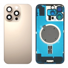Tapa trasera con soporte para iPhone 16 Pro Max titanio color desierto